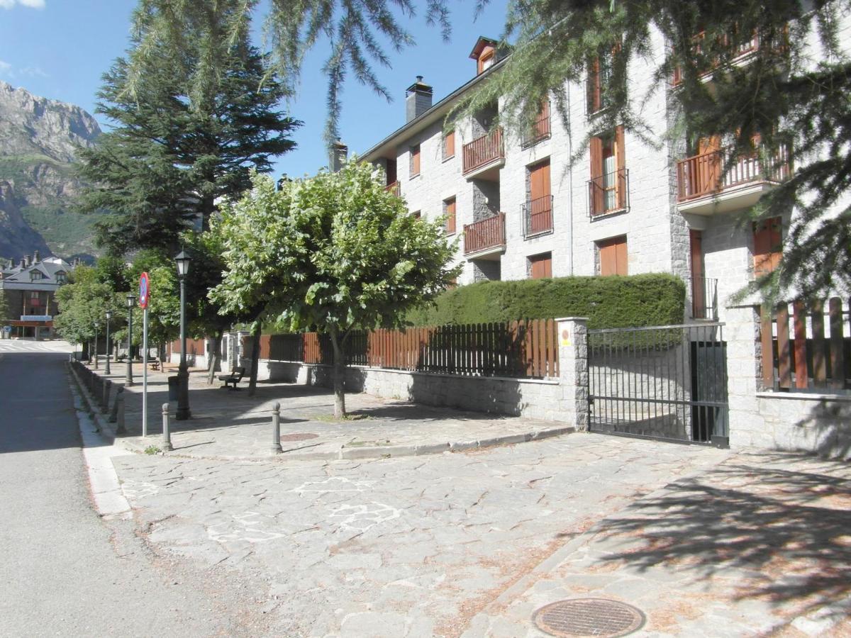 B27 - La Coma De Alba, Bajo - Villmor Apartment Benasque Exterior foto